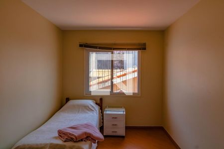 Casa à venda com 249m², 3 quartos e 4 vagas Casa à venda com 249m², 3 quartos e 4 vagasQuarto 2