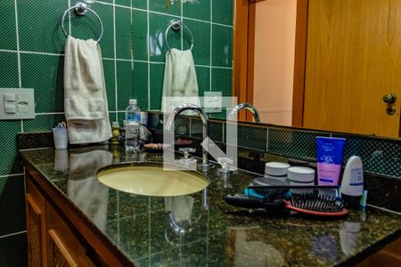 Casa à venda com 249m², 3 quartos e 4 vagas Casa à venda com 249m², 3 quartos e 4 vagasBanheiro