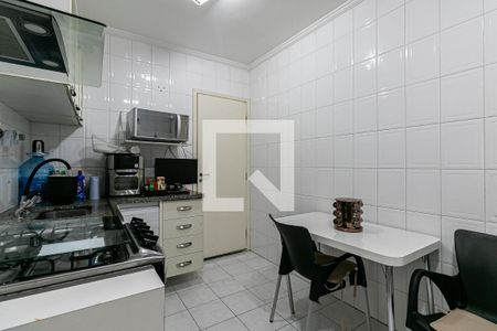 Apartamento à venda com 94m², 3 quartos e 2 vagas Apartamento à venda com 94m², 3 quartos e 2 vagasCozinha