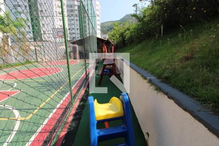 Apartamento à venda com 60m², 2 quartos e sem vagaÁrea comum - Playground