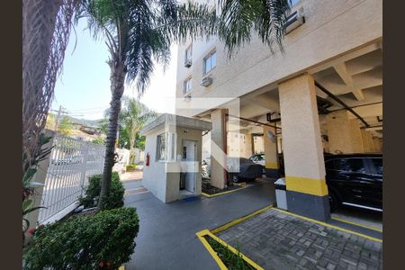 Apartamento à venda com 60m², 2 quartos e sem vagaFachada e portaria