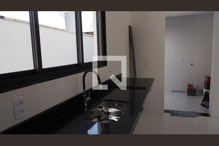 Cozinha de casa de condomínio à venda com 3 quartos, 190m² em Jardim Promeca, Várzea Paulista