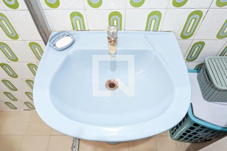 Casa à venda com 136m², 3 quartos e 2 vagasBanheiro