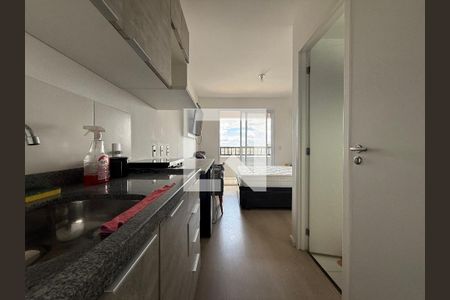 Cozinha de apartamento à venda com 1 quarto, 18m² em Vila Moraes, São Paulo