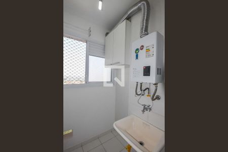 Área de Serviço de apartamento para alugar com 2 quartos, 51m² em Jardim Monte Alegre, Taboão da Serra