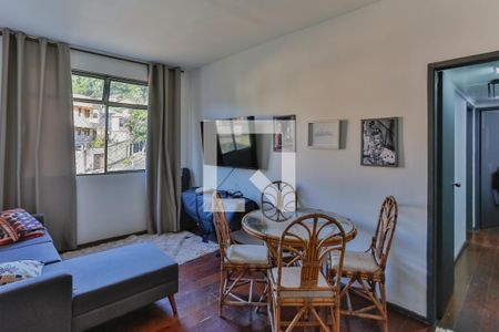Sala de apartamento para alugar com 3 quartos, 60m² em Santa Efigênia, Belo Horizonte