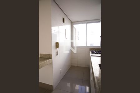 Cozinha de apartamento à venda com 3 quartos, 150m² em Dona Clara, Belo Horizonte