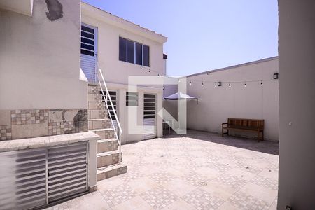 Casa à venda com 190m², 3 quartos e 5 vagas Casa à venda com 190m², 3 quartos e 5 vagasÁrea de Lazer/ Quintal