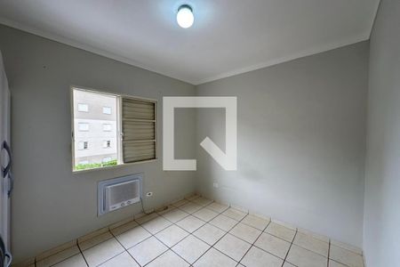 Dormitório 02 de apartamento para alugar com 2 quartos, 47m² em Jardim Interlagos, Ribeirão Preto