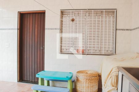 Casa à venda com 115m², 3 quartos e 5 vagasQuarto de Serviço