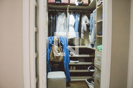 Casa à venda com 115m², 3 quartos e 5 vagasCloset