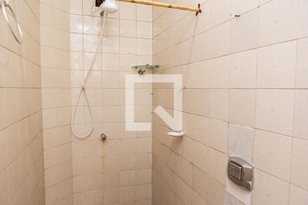 Banheiro de casa para alugar com 2 quartos, 60m² em Jardim Santa Maria, São Paulo