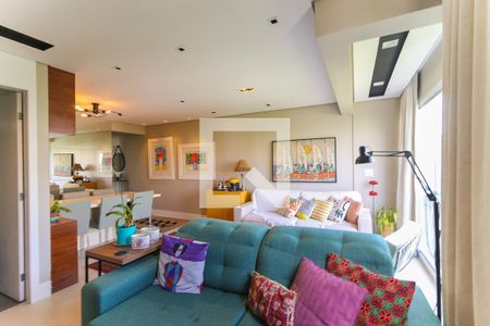 Sala de apartamento para alugar com 2 quartos, 70m² em Vila Suzana, São Paulo