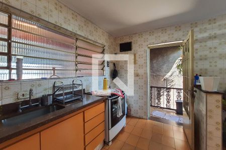 Casa à venda com 450m², 3 quartos e 4 vagas Casa à venda com 450m², 3 quartos e 4 vagasCozinha