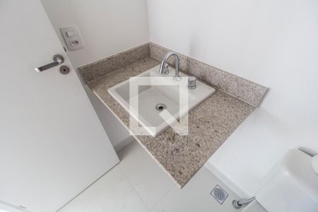 Apartamento à venda com 69m², 2 quartos e 2 vagasDetalhe do banheiro