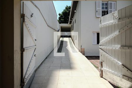 Casa à venda com 230m², 3 quartos e 3 vagasRampa Garagem