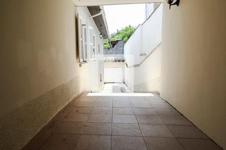 Casa à venda com 230m², 3 quartos e 3 vagasRampa Garagem