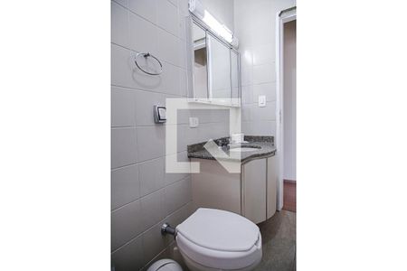 Casa à venda com 230m², 3 quartos e 3 vagasBanheiro da Suíte