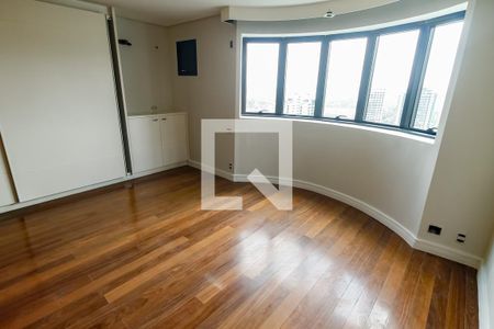 Apartamento à venda com 192m², 3 quartos e 4 vagasSuíte 3