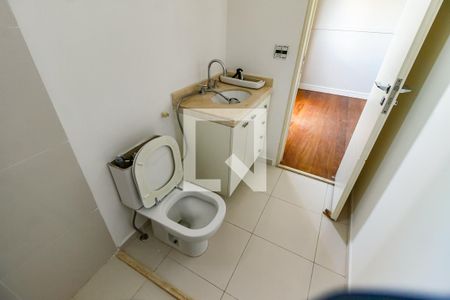 Apartamento à venda com 192m², 3 quartos e 4 vagasBanheiro da Suíte 1