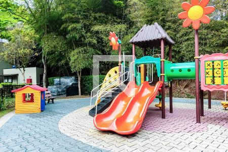 Apartamento à venda com 192m², 3 quartos e 4 vagasÁrea comum - Playground