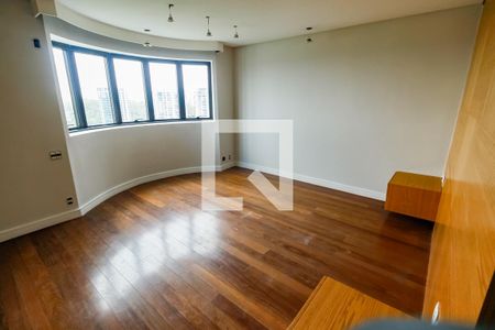 Apartamento à venda com 192m², 3 quartos e 4 vagasSuíte 3