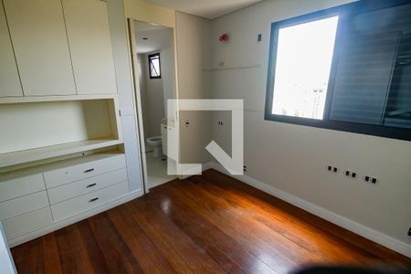 Apartamento à venda com 192m², 3 quartos e 4 vagasSuíte 1