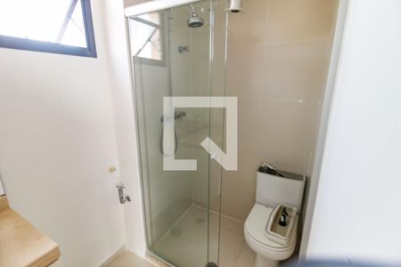 Apartamento à venda com 192m², 3 quartos e 4 vagasBanheiro da Suíte 2