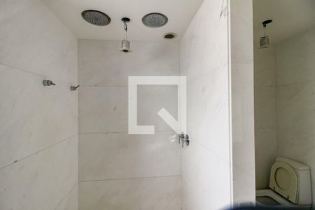 Apartamento à venda com 192m², 3 quartos e 4 vagasBanheiro da Suíte 3 - Chuveiro