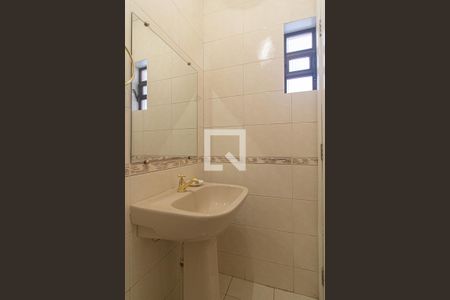 Lavabo de casa para alugar com 3 quartos, 208m² em Santo Inácio, Curitiba