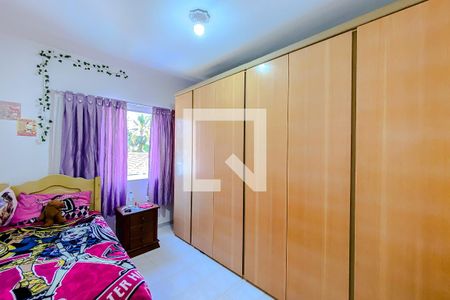 Casa à venda com 315m², 3 quartos e 5 vagasEdícula - Quarto