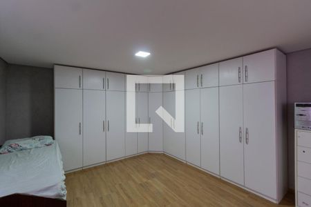 Casa à venda com 220m², 3 quartos e 3 vagas Casa à venda com 220m², 3 quartos e 3 vagasÁrea comum Salão