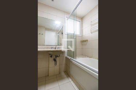 Apartamento para alugar com 165m², 3 quartos e 3 vagasBanheiro da Suíte master