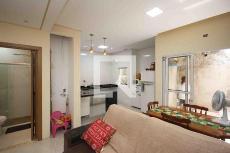 Sala de casa à venda com 2 quartos, 250m² em Vila Rica, São Paulo