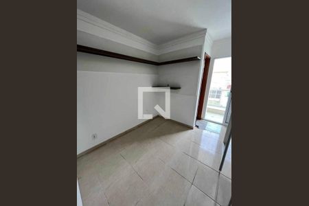 Casa à venda com 3 quartos, 120m² em Vila Euthalia, São Paulo