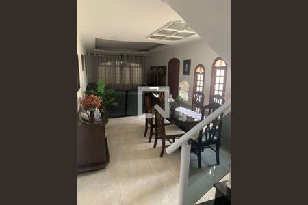 Casa à venda com 3 quartos, 240m² em Chácara Belenzinho, São Paulo