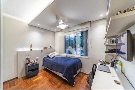 Casa à venda com 4 quartos, 214m² em Santo Amaro, São Paulo
