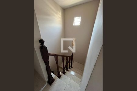 Casa à venda com 3 quartos, 200m² em Jardim Las Vegas, Santo André