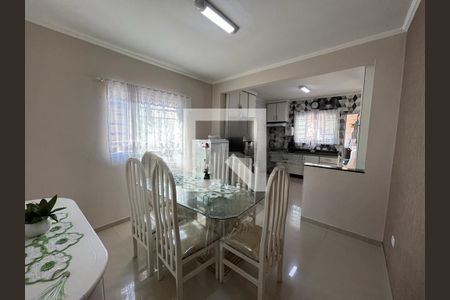 Casa à venda com 3 quartos, 200m² em Jardim Las Vegas, Santo André