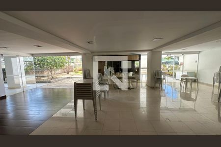 Apartamento para alugar com 65m², 2 quartos e 1 vagaÁrea comum - Salão de festas