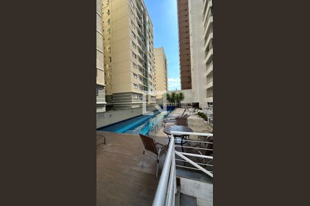 Apartamento para alugar com 65m², 2 quartos e 1 vagaPiscina