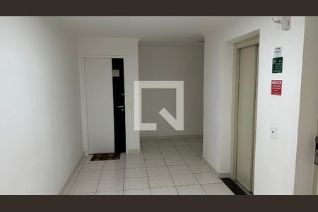 Apartamento para alugar com 65m², 2 quartos e 1 vagaEntrada