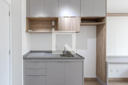 Cozinha de kitnet/studio para alugar com 1 quarto, 27m² em Campo Belo, São Paulo