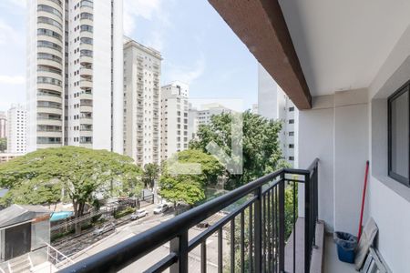 Varanda de kitnet/studio para alugar com 1 quarto, 27m² em Campo Belo, São Paulo