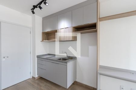 Cozinha de kitnet/studio para alugar com 1 quarto, 27m² em Campo Belo, São Paulo