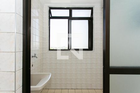 Apartamento para alugar com 65m², 3 quartos e 1 vagaÁrea de Serviço