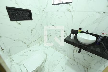 Casa para alugar com 70m², 2 quartos e 1 vaga Casa para alugar com 70m², 2 quartos e 1 vagaBAANHEIRO 1