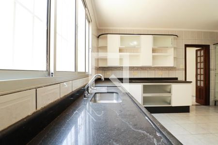 Casa à venda com 246m², 3 quartos e 5 vagasCozinha