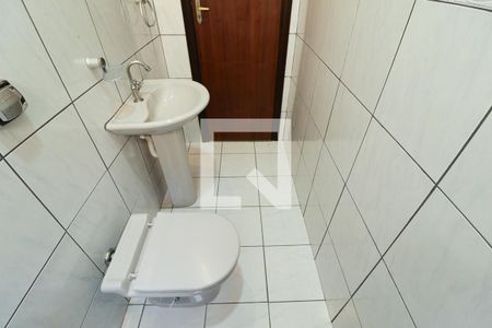 Casa à venda com 246m², 3 quartos e 5 vagasLavabo