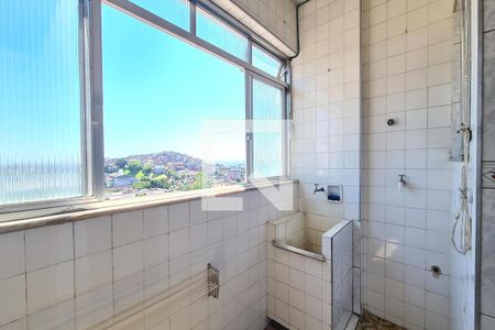 Apartamento à venda com 69m², 2 quartos e 1 vagaÁrea de Serviço